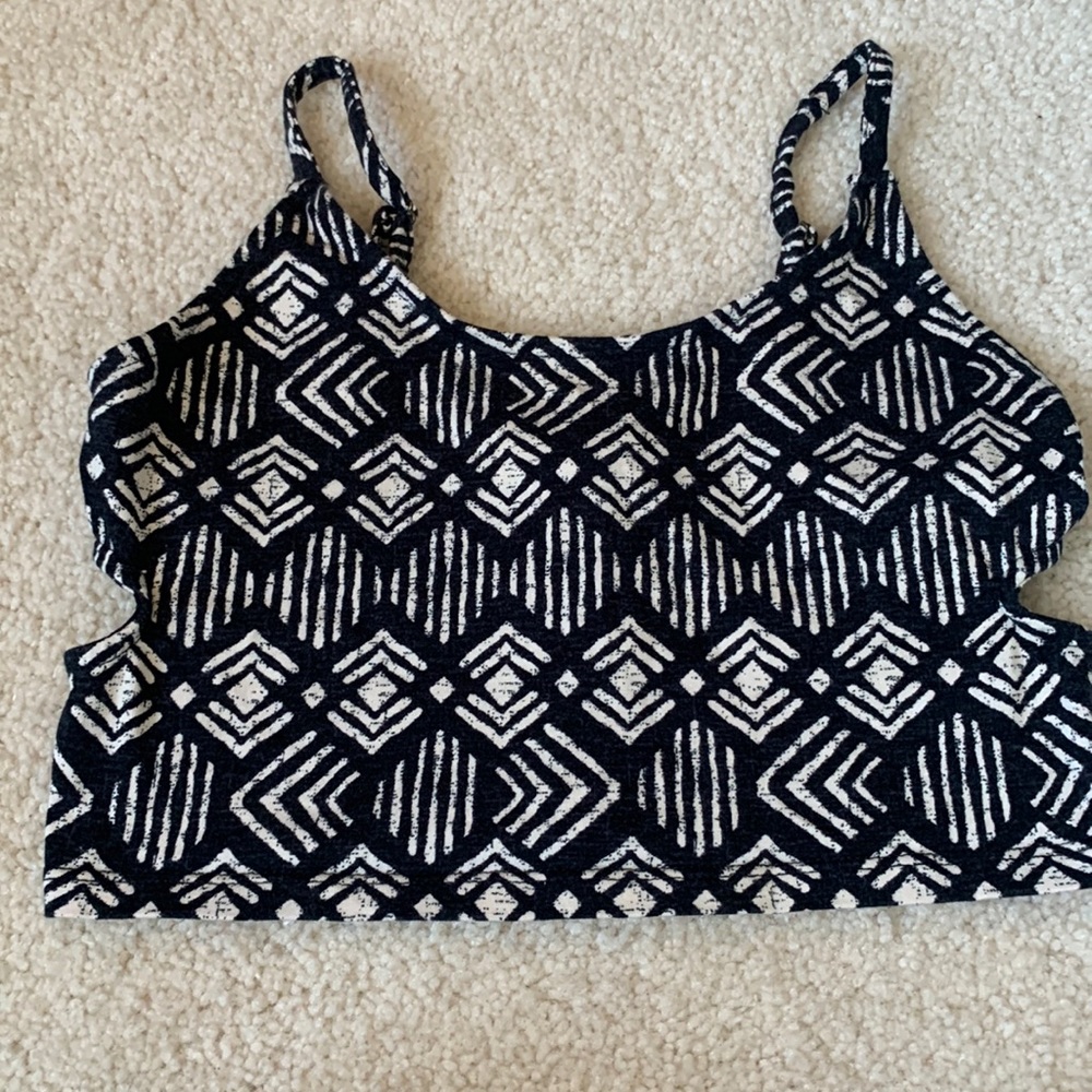 crop top
